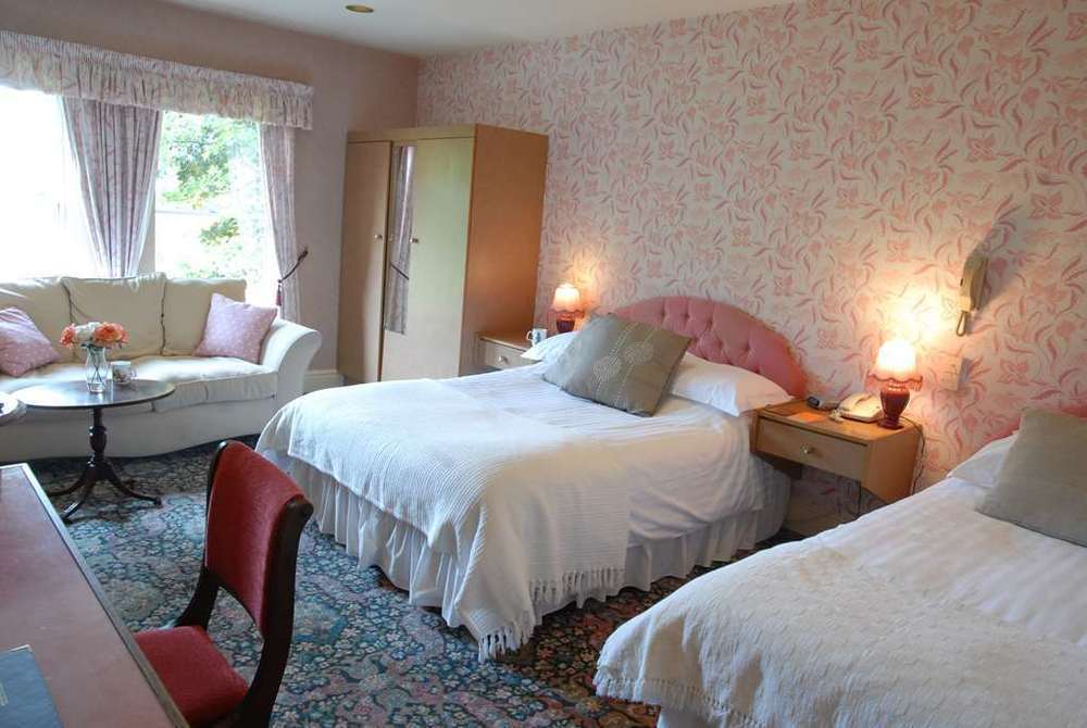 Golden Pheasant Country Hotel Llangollen Ruang foto